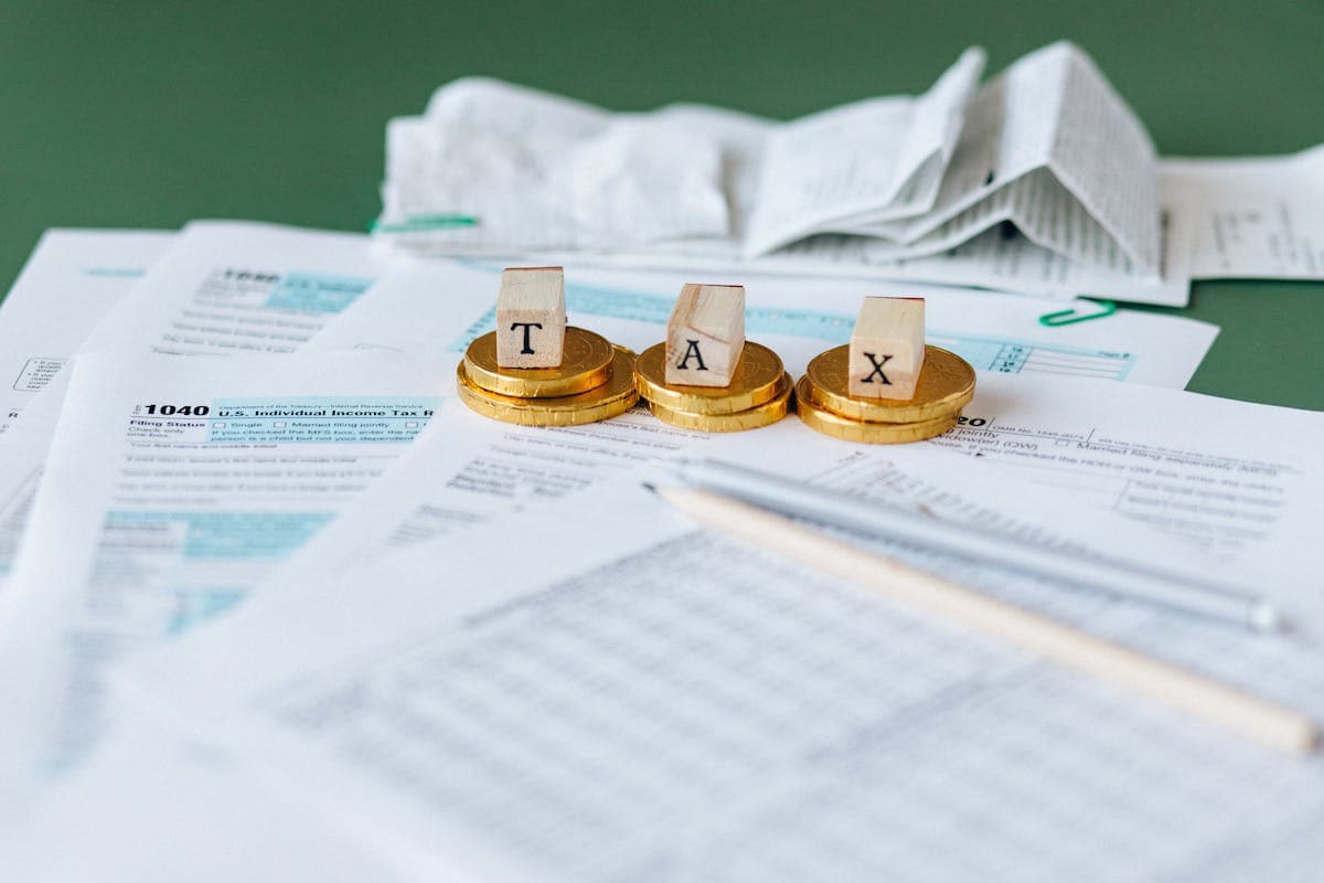 Art and Taxes: The Complete Guide to Tax Benefits When Buying, Selling, and Donating Fine Art